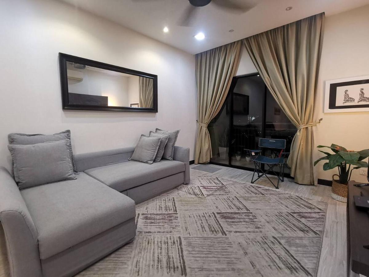 Enarahomes Shah Alam Esterno foto
