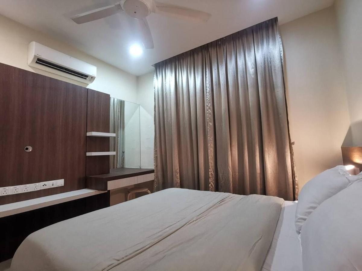 Enarahomes Shah Alam Esterno foto