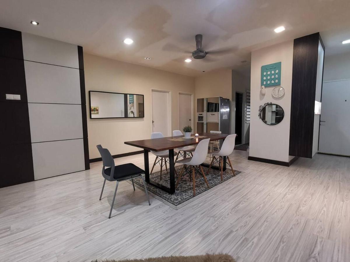 Enarahomes Shah Alam Esterno foto