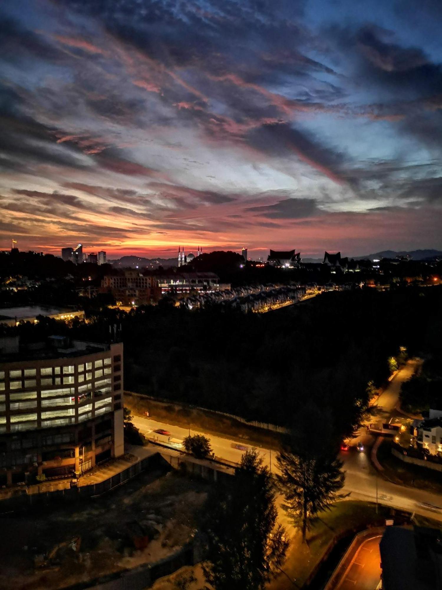 Enarahomes Shah Alam Esterno foto